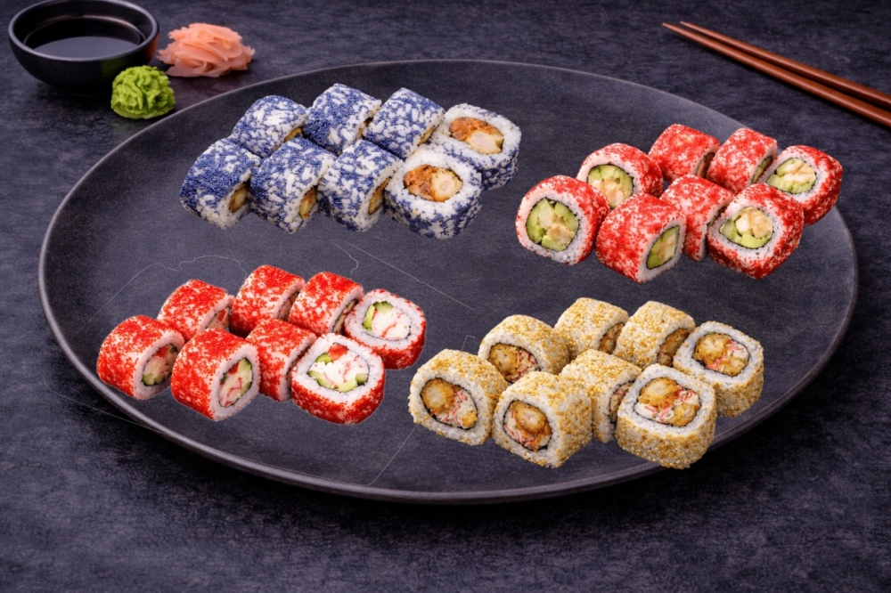 Samurai , California med søt laks, California med reke og  laks, California med surimi
32 stk.