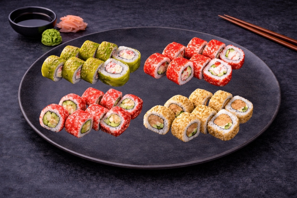 California med surimi, California med tunfisk, California med fritert torsk og Green Dragon – perfekt for en stor gruppe!