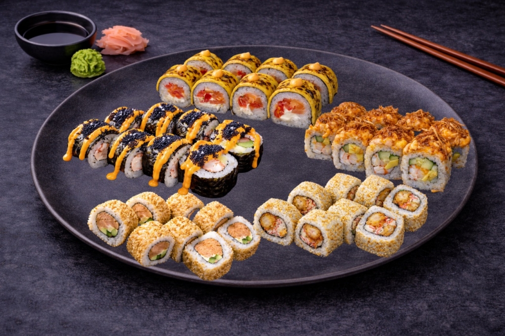 Yokohama rull 8 biter, Cheder rull 8 biter, Samurai rull 8 biter, Fuji  rull 8 biter, Kalifornia med tunfisk  rull 8 biter,