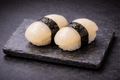 Kamskjell sushi